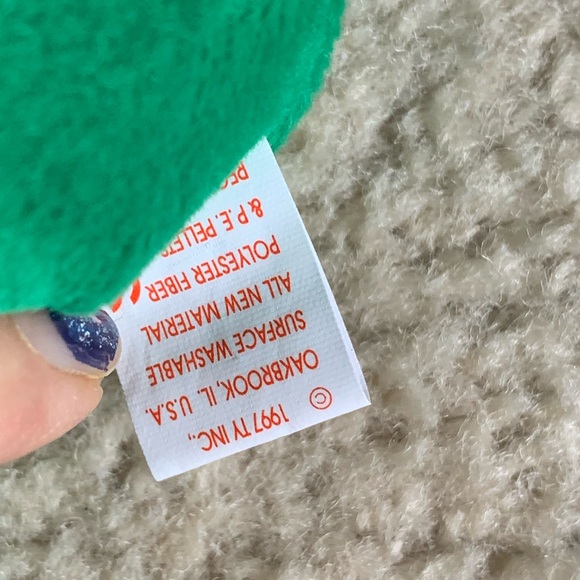 TY Beanie Baby Erin the Bear- 1997 Retired- Rare with TAG - Picture 8 of 8